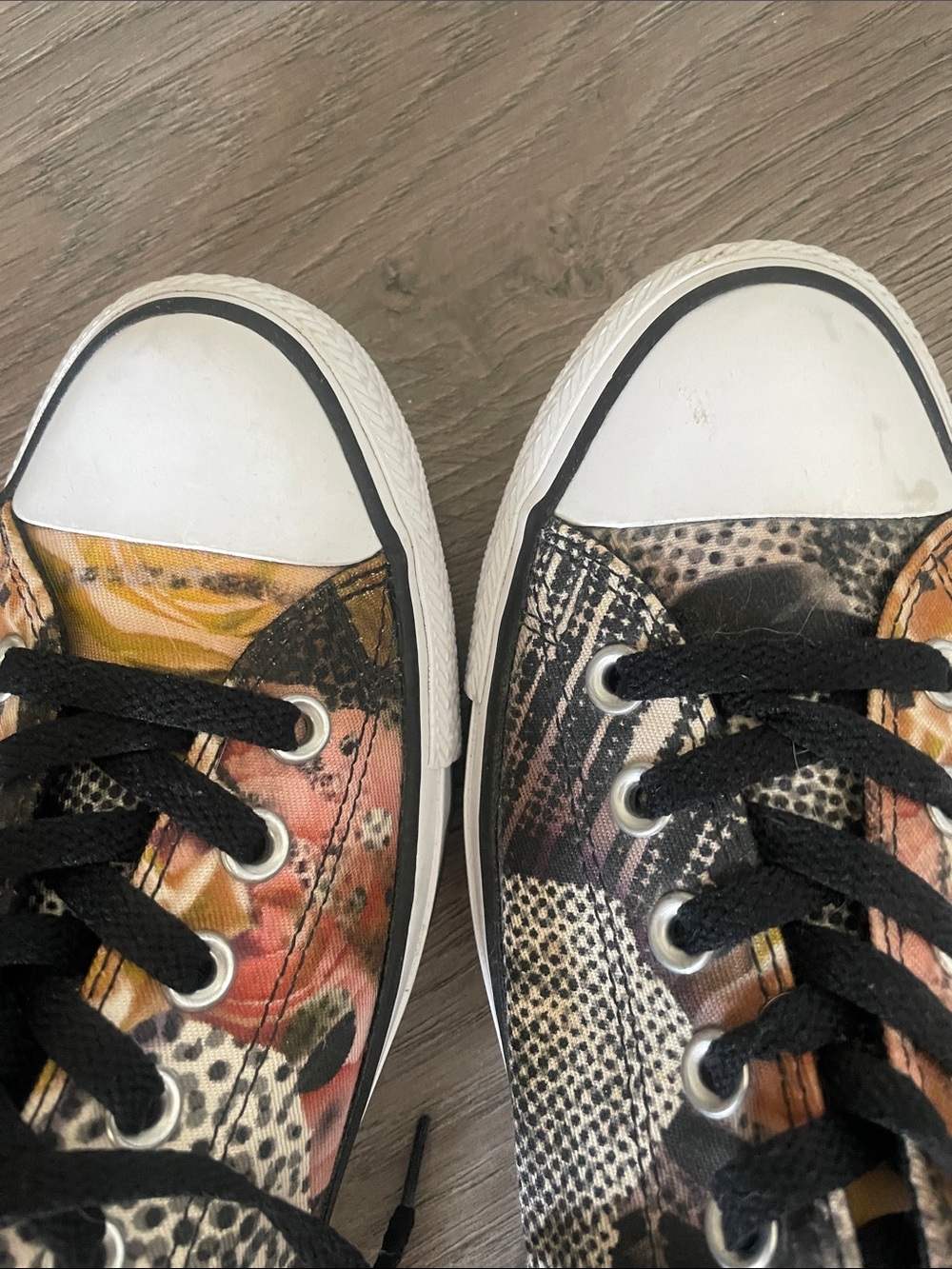 Converse All Star Floral & Animal Print Low-Top Sneakers in Black and Yellow - Picture 5 of 6